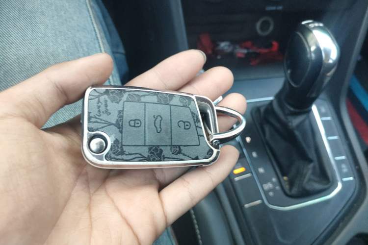 Used Volkswagen Tiguan L 2018 330TSI Automatic Two-Wheel Drive Luxury Edition Vehicle Key