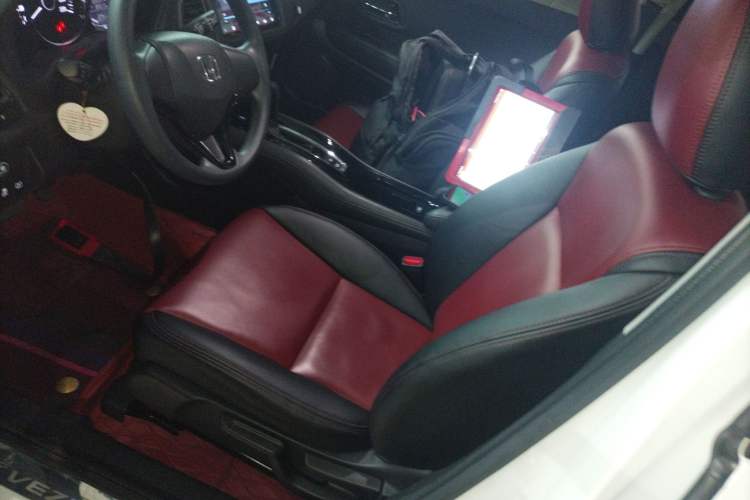 Used Honda Vezel 2020 1.5L CVT Elite Edition
