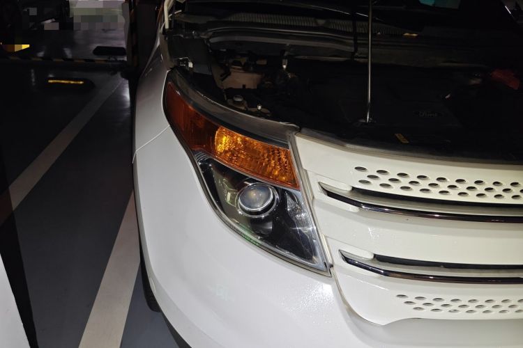 Used Ford Explorer 2013 3.5L Deluxe Model