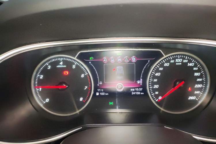Used Hongqi H5 2022 Classic Model Facelift 1.8T Automatic Smart Connect Flagship Edition
