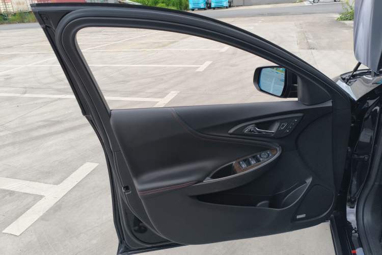 Used Chevrolet Malibu XL 2022 Redline 550T Automatic Smart Edition