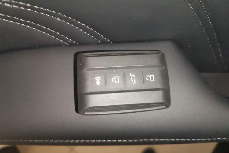 Used Tank 400 2025 2.0T Gasoline Version Vehicle Key