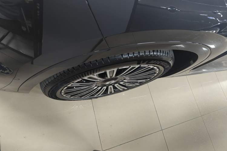 Used Nio ES8 2026 Model 6-seat Executive Luxury Edition Left Front Wheel Hub