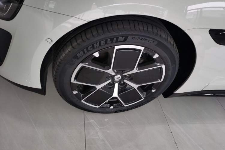 Used Xiaomi Auto SU7 2024 Rear-Drive Ultra-Long Range Advanced Pro-Level Intelligent Driving Version
