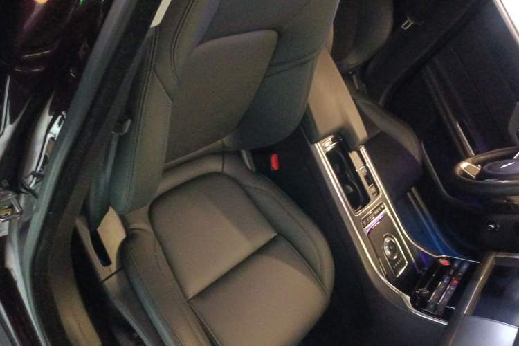 Used Jaguar XFL 2020 XFL 2.0T P200 Two-Wheel-Drive Elite Edition
