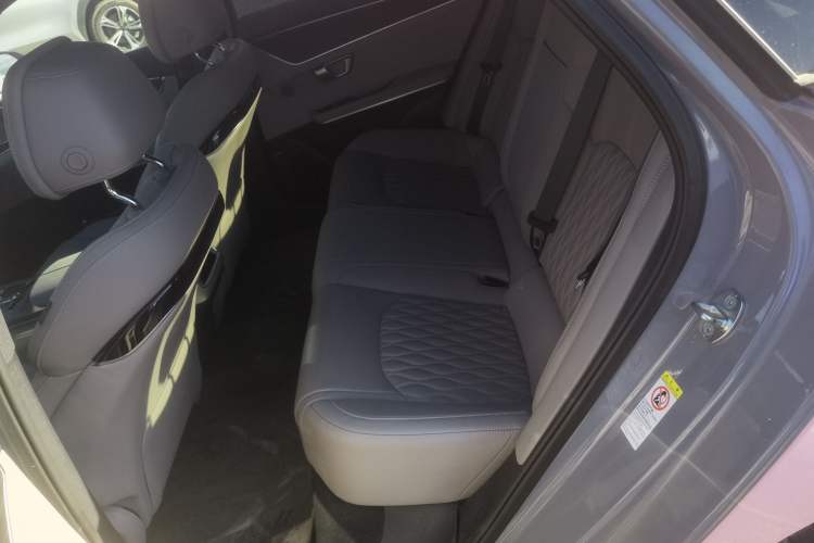 Used BYD Han 2025 EV with 701 km of Laser Radar-Enabled Intelligent Driving