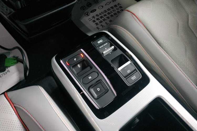 Used Honda e:NS2 2024 Light-Chasing Version Gear Lever