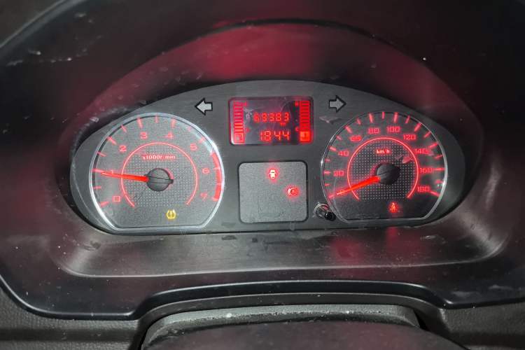 Used Wuling Hongguang V 2022 1.5L Enjoy Edition Electric-Powered LAR Instrument Cluster