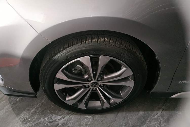 Used Toyota Granvia 2023 2.5L Hybrid Prestige VIP Edition
