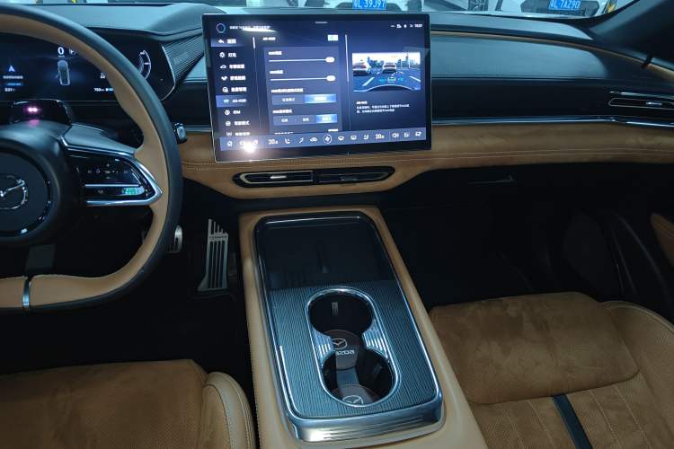 Used Mazda EZ-6 2024 Range-Extended 200 Luxury Edition Audio And AC Panel