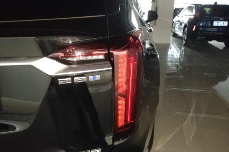 Used Cadillac XT6 2022 2.0T Six-Seater Four-Wheel Drive Luxury Version