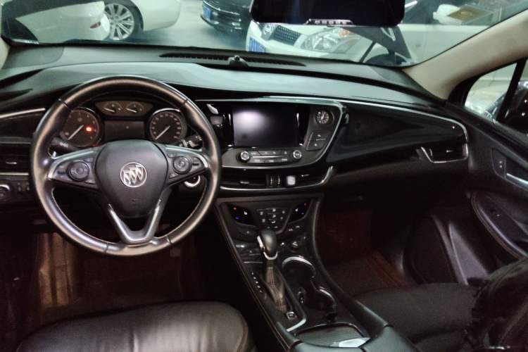 Used Buick Envision 2015 20T Two-Wheel-Drive Elite Model Center Console