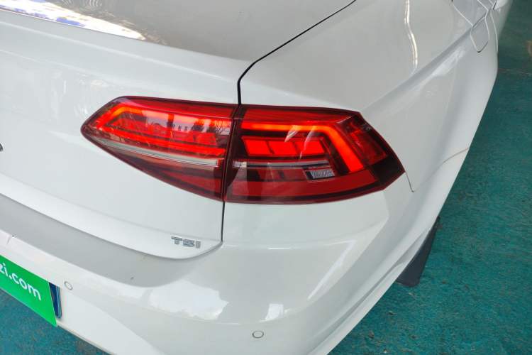 Used Volkswagen Lamando 2019 230TSI DSG Fashion Edition China VI