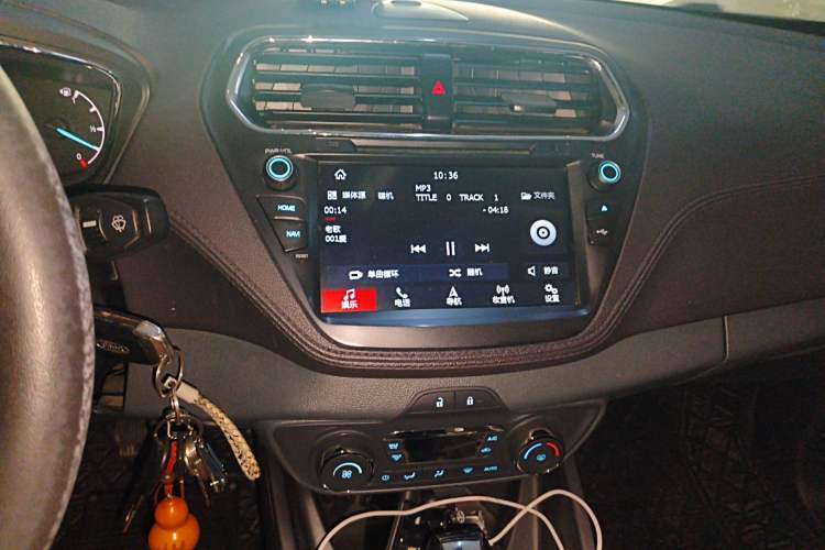 Used Ford Escort 2017 Happiness Edition 1.5L Automatic Fashion Version Audio And AC Panel