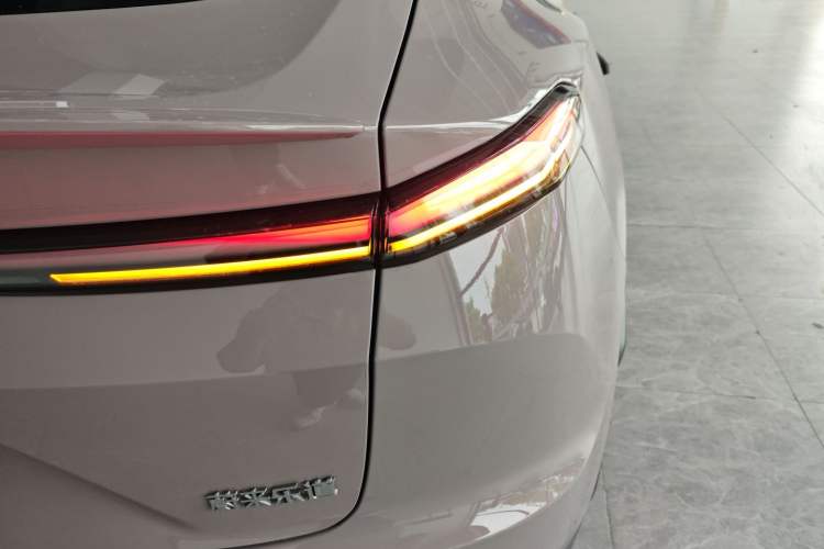 Used ONVO L60 2024 60 kWh Rear-Drive Version
