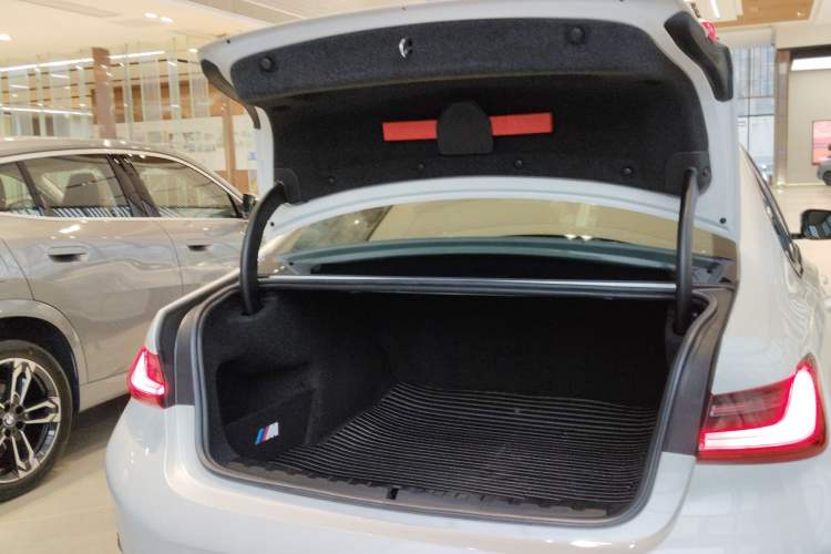 Used BMW 3 Series 2023 325i M Sport Night Edition Package Trunk