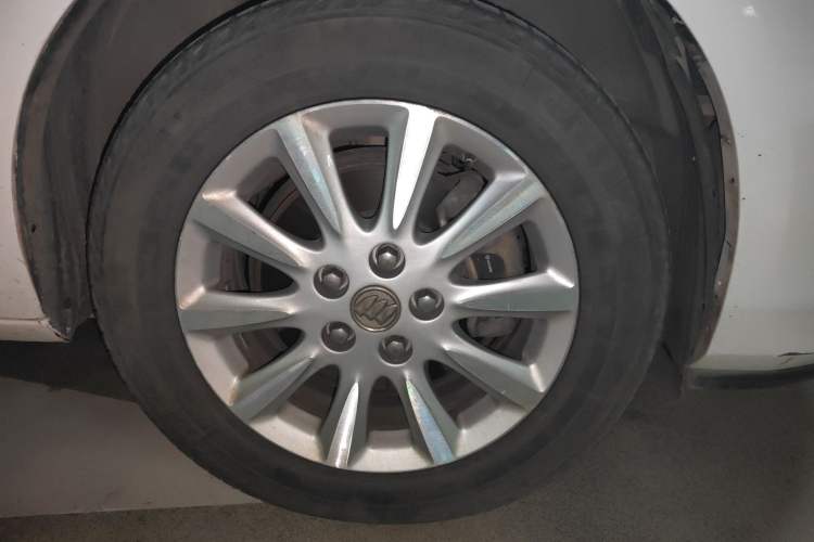 Used Buick GL8 2013 3.0L GT Luxury Business Haoya Edition