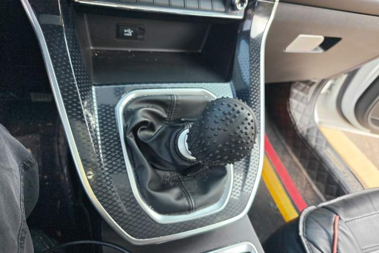 Used Haval M6 2021 PLUS 1.5T Manual Luxury Smart Connectivity Model
