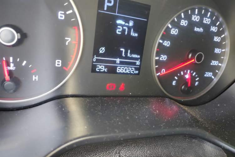 Used Kia K2 2017 Sedan 1.4L Automatic GLS Odometer Close Up