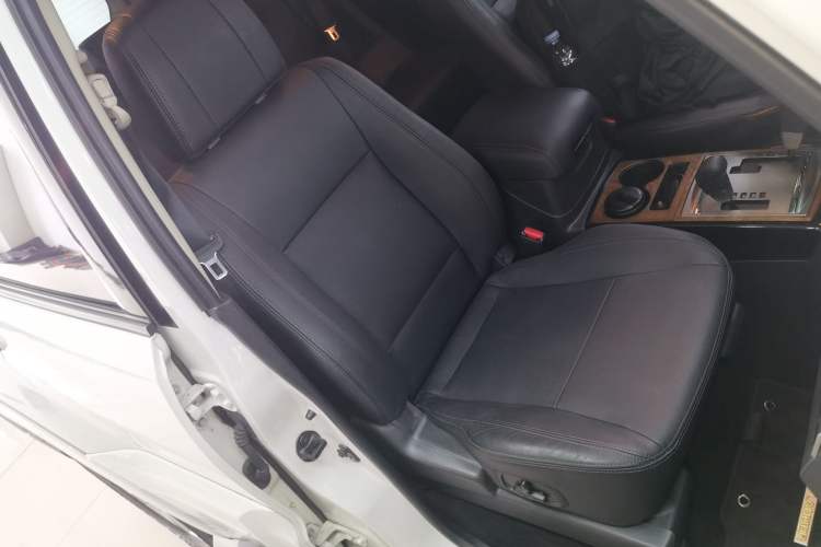 Used Mitsubishi Pajero 2019 3.0L Automatic Luxury Edition
