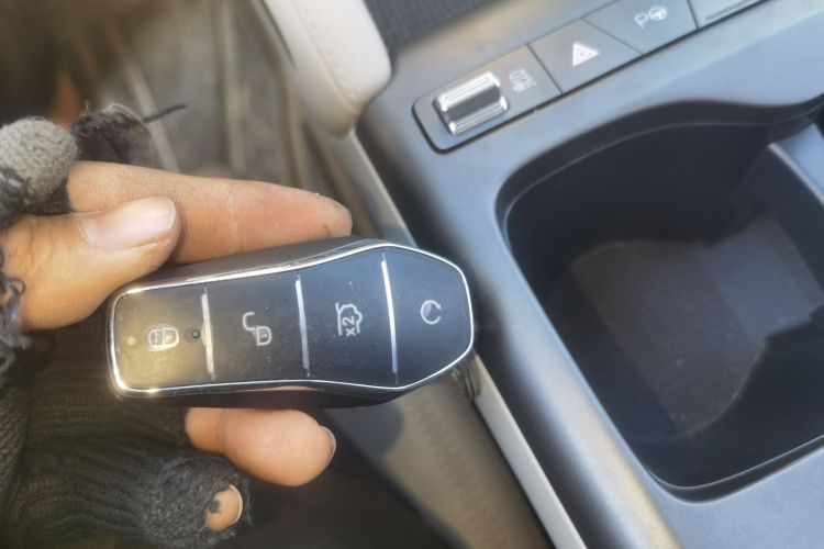 Used BYD Song L DM-i 2025 Intelligent Driving Version 160 km Beyond-Range Type
