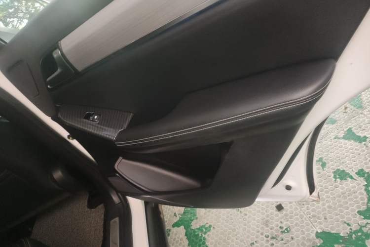 Used BYD Tang 2018 2.0T Automatic Smart Connect Prestige 7-Seater China V Standard