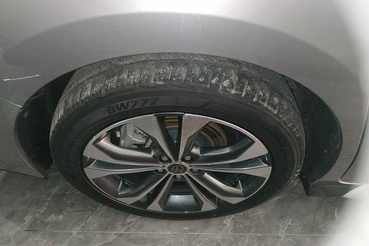 Used Toyota Granvia 2023 2.5L Hybrid Prestige VIP Edition
