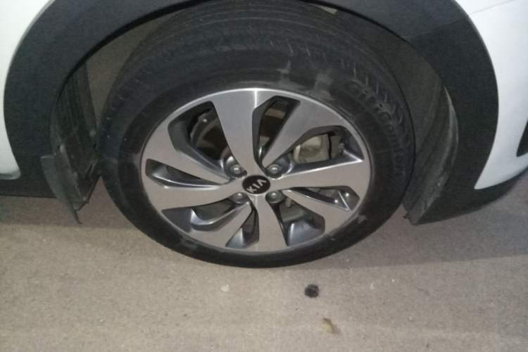 Used Kia KX Cross 2017 1.4L AT GLS
