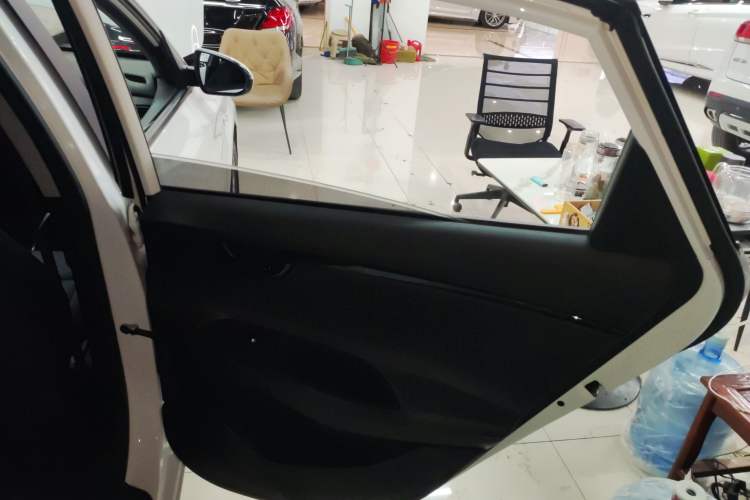 Used Hyundai Celesta 2020 1.6L Automatic GL Enjoyable Edition