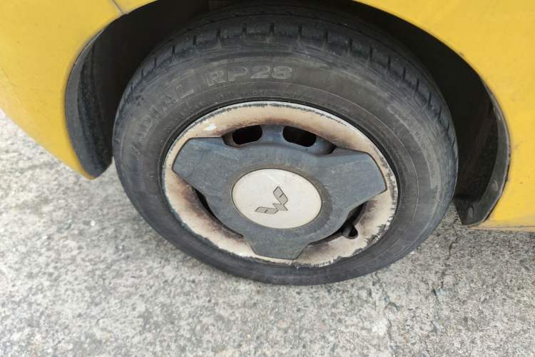 Used Wuling Hongguang MINIEV 2021 Macaron Premium Model – Lithium Iron Phosphate