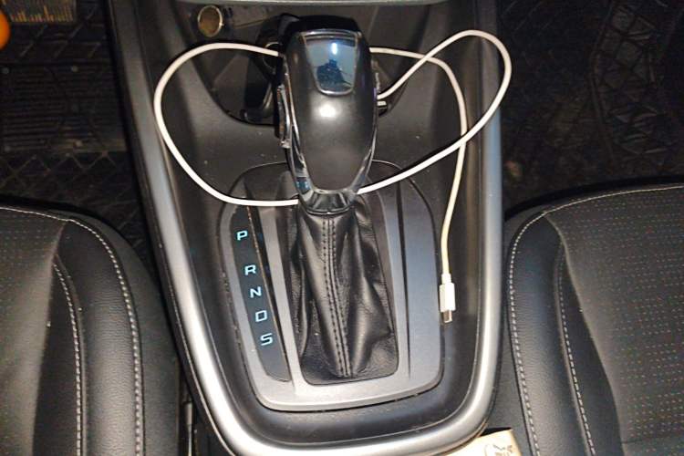 Used Ford Escort 2017 Happiness Edition 1.5L Automatic Fashion Version Gear Lever