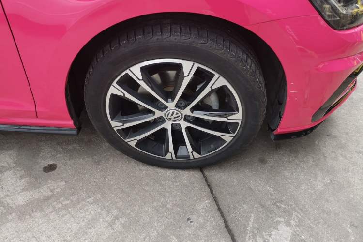 Used Volkswagen Golf 2018 280TSI Automatic R-Line Model
