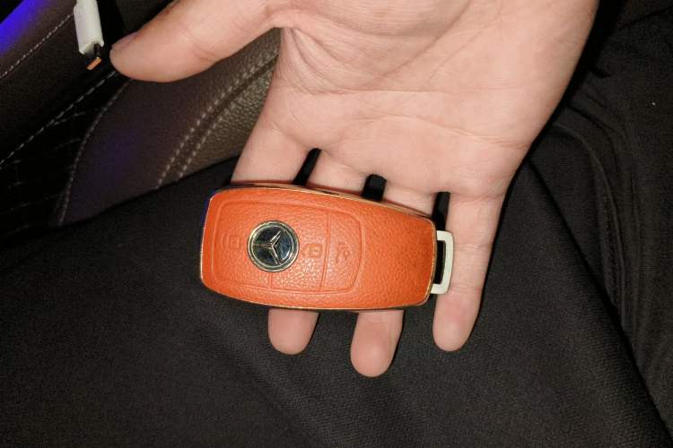 Used Mercedes-Benz E-Class New Energy 2022 Restyled E 350 e L Plug-in Hybrid Sedan Vehicle Key