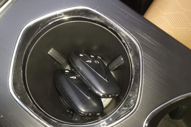 Used CHANGAN UNI-K 2021 2.0T All-Wheel Drive Prestige Version Vehicle Key