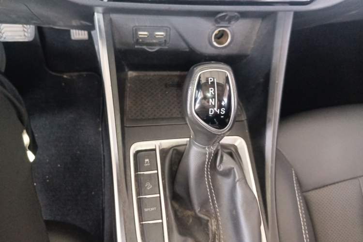 Used Geely Auto Vision X3 2019 Upgraded Model 1.5L CVT Elite Version
