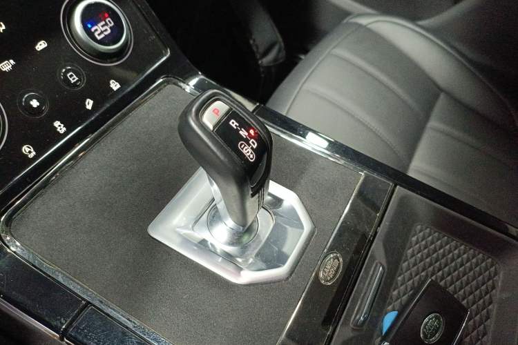 Used Land Rover Range Rover Evoque 2021 Range Rover Evoque 200 PS R-Dynamic Standard Elite Edition
