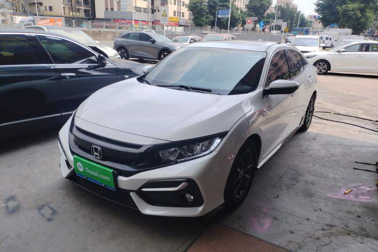 Used Honda Civic 2021 HATCHBACK 220TURBO CVT New Trendsetter