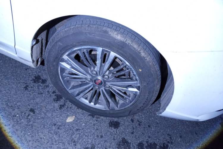 Used Roewe i5 2019 1.5L Automatic 4G Connected Linghao Flagship Edition
