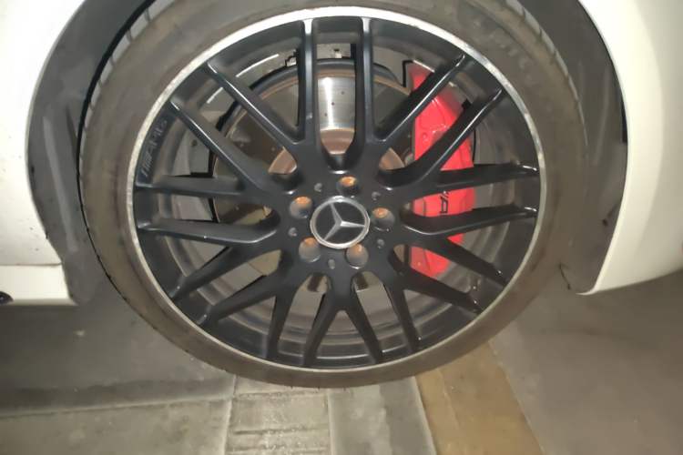 Used Mercedes-Benz CLA AMG 2017 AMG CLA 45 4MATIC Right Front Wheel Hub