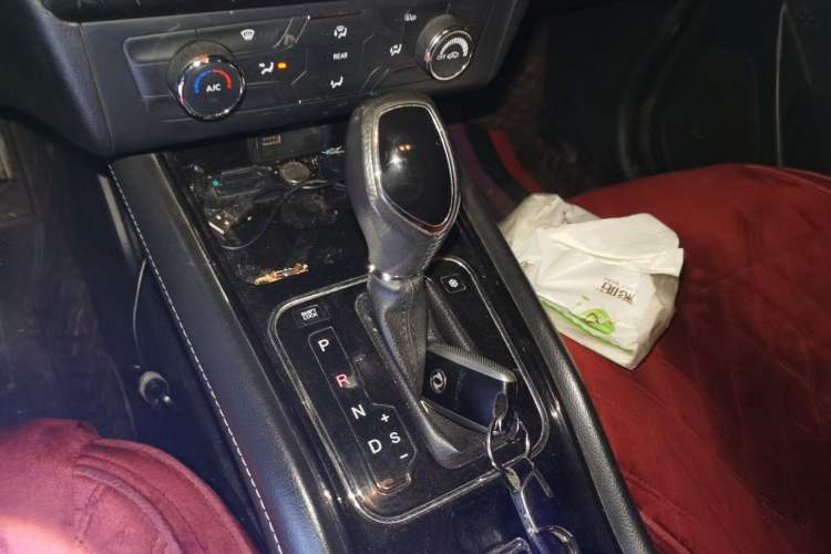 Used Dongfeng Fengon 580 2017 1.5T CVT Luxury Model
