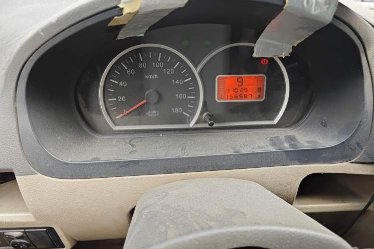 Used BAIC Weiwang 306 2011 1.3L base model 7 seats Instrument Cluster
