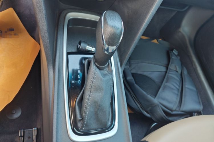 Used Chevrolet Monza 2020 320 Automatic Enjoyment Edition Gear Lever