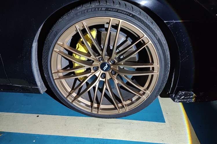 Used Audi A7 2019 55 TFSI quattro Dynamic Edition Right Front Wheel Hub