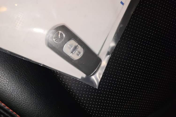 Used Mazda CX-5 2015 2.0L Automatic Two-Wheel Drive Urban Version