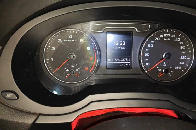 Used Audi Q3 2015 30 TFSI Comfort Model
