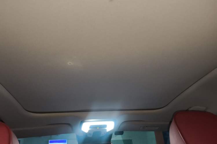 Used Hongqi H5 2023 2.0T Automatic Smart Connect Flagship Edition Headliner