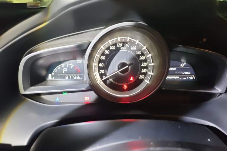 Used Mazda CX-4 2016 2.0L Automatic 2WD Blue Sky Luxury Edition Instrument Cluster