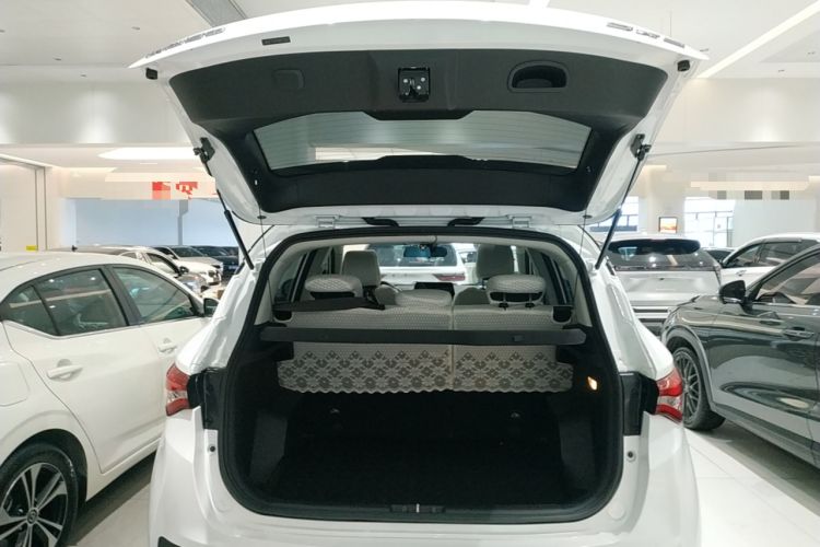 Used Soueast DX5 2021 1.5L Manual Deluxe Upgrade Version