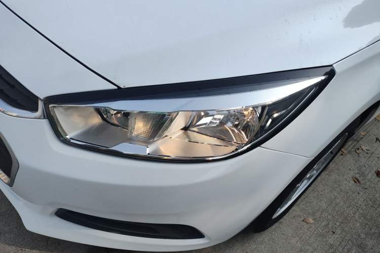 Used Chevrolet Cruze 2015 1.5L Manual Fashion Edition Left Front Headlight