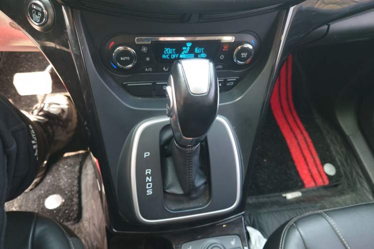 Used Ford Kuga 2013 2.0L GTDi Four-Wheel-Drive Sport Model
